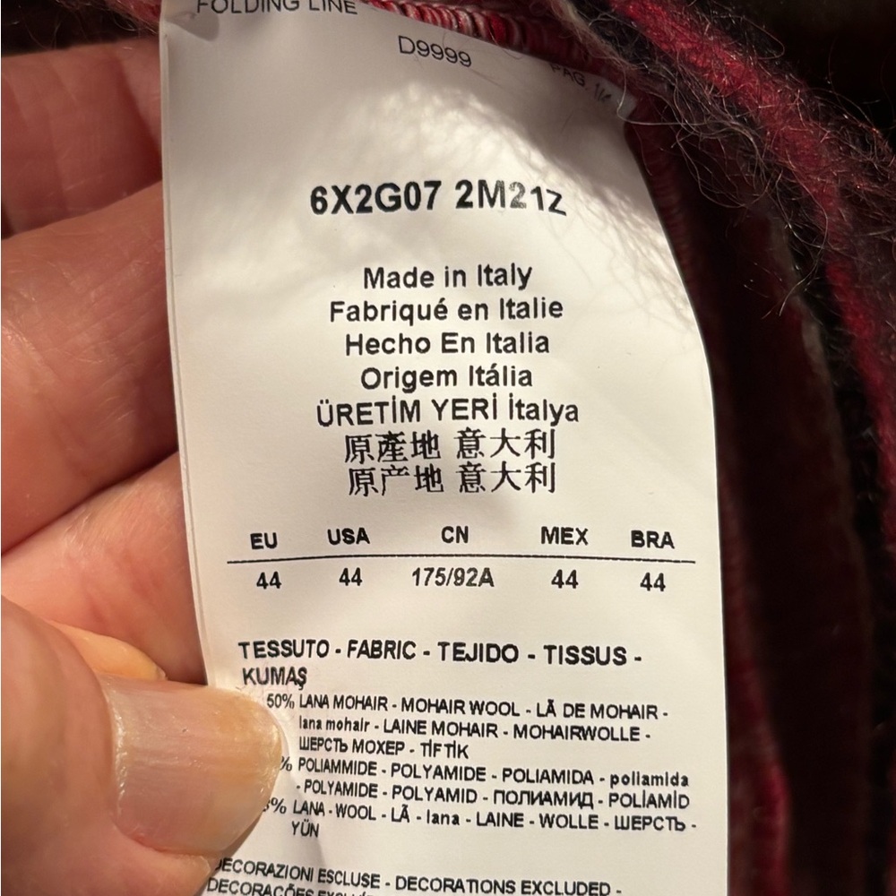 Emporio Armani Sweater Set - Picture 11 of 12